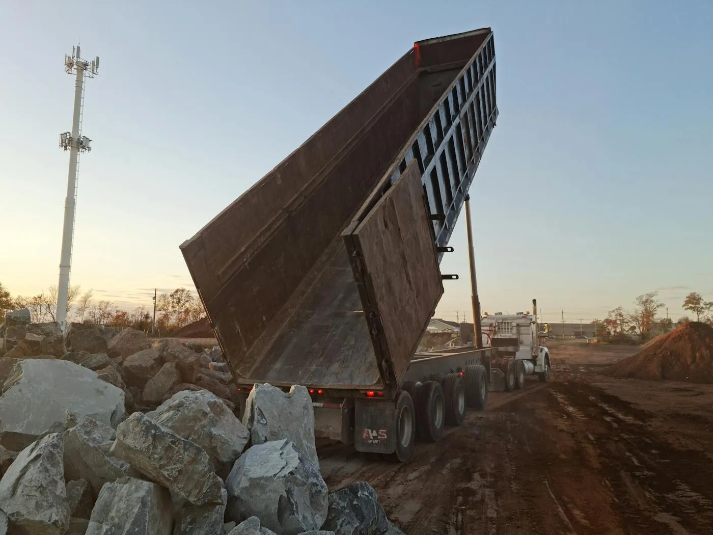 Zwaar materieel en betonvoertuigen
